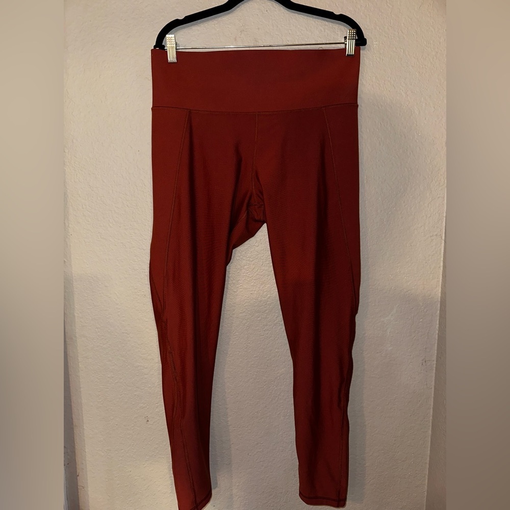 Old Navy Bundle (1 top and 3 bottom) - Picture 4 of 6